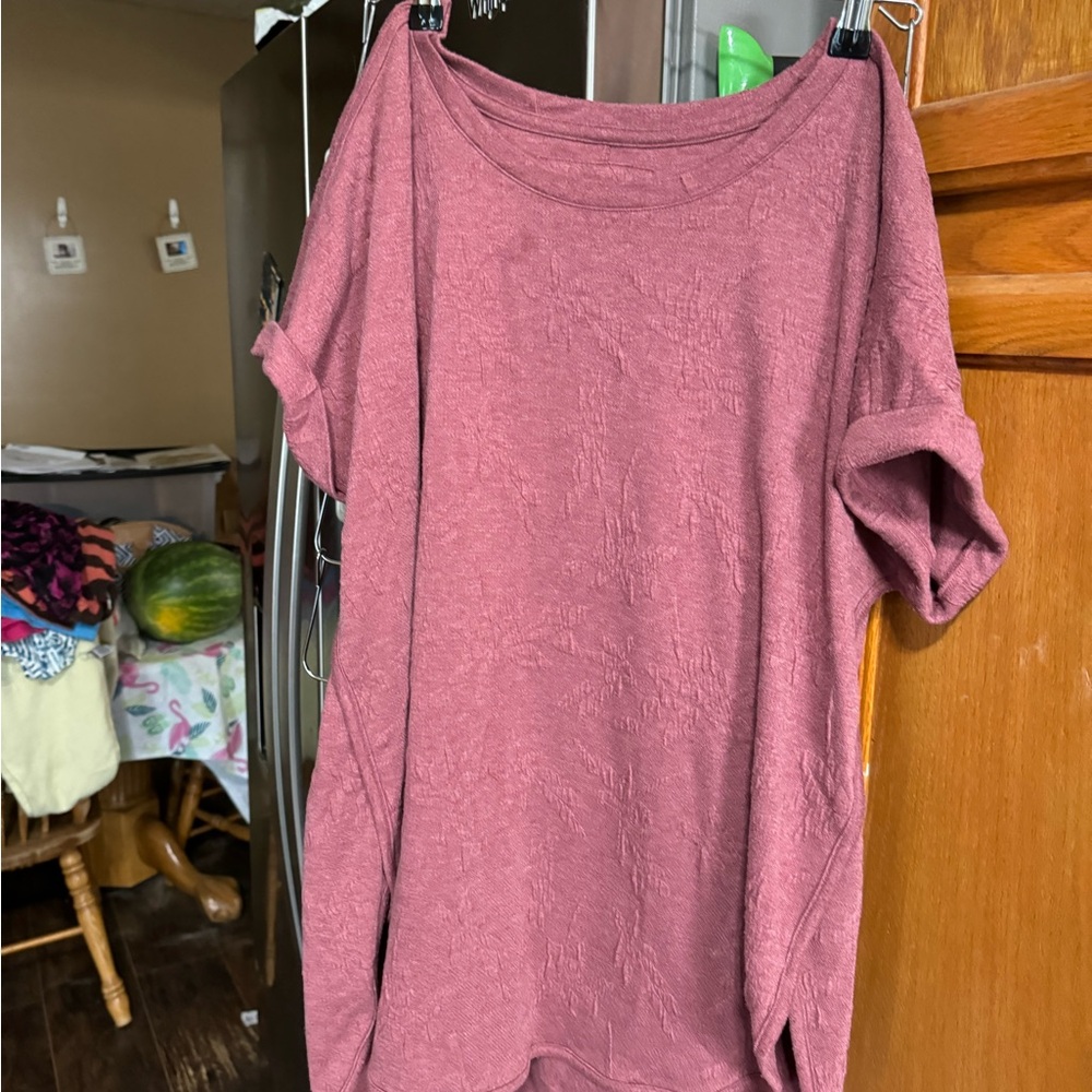 Pink shirt in a great shape